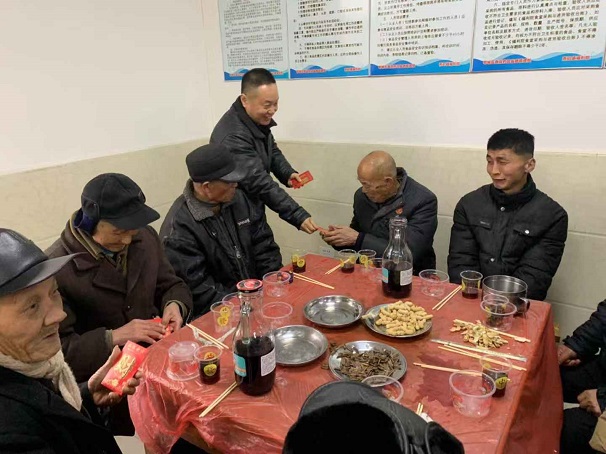 2019讓愛(ài)依舊，湖北昌利領(lǐng)導(dǎo)前往福利院慰問(wèn)