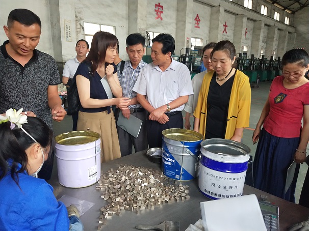 市總工會領(lǐng)導(dǎo)到昌利金剛石鋸片參觀創(chuàng)新工作室 市總工會領(lǐng)導(dǎo)到昌利金剛石鋸片參觀創(chuàng)新工作室