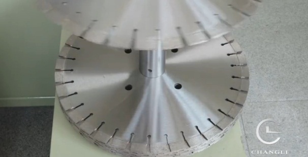 石材使用石材切割鋸片加工后，這些護(hù)理細(xì)節(jié)要注意！