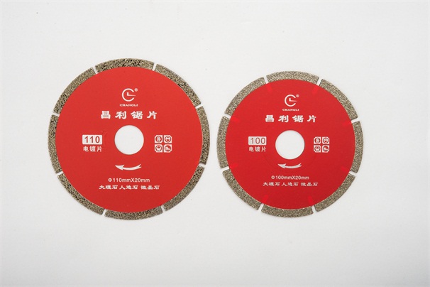 金剛石鋸片加工的燒結(jié)磚使用后表面出現(xiàn)泛霜的原因是什么？