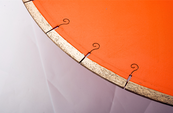 金剛石鋸片加工的大理石地板有哪些缺點(diǎn)呢？