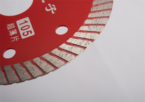 使用陶瓷切割片鋸切的瓷磚有哪些優(yōu)點？